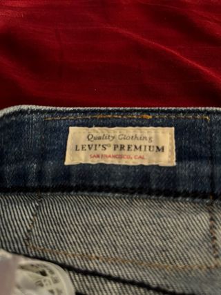 Jeans Levis rotos 512 