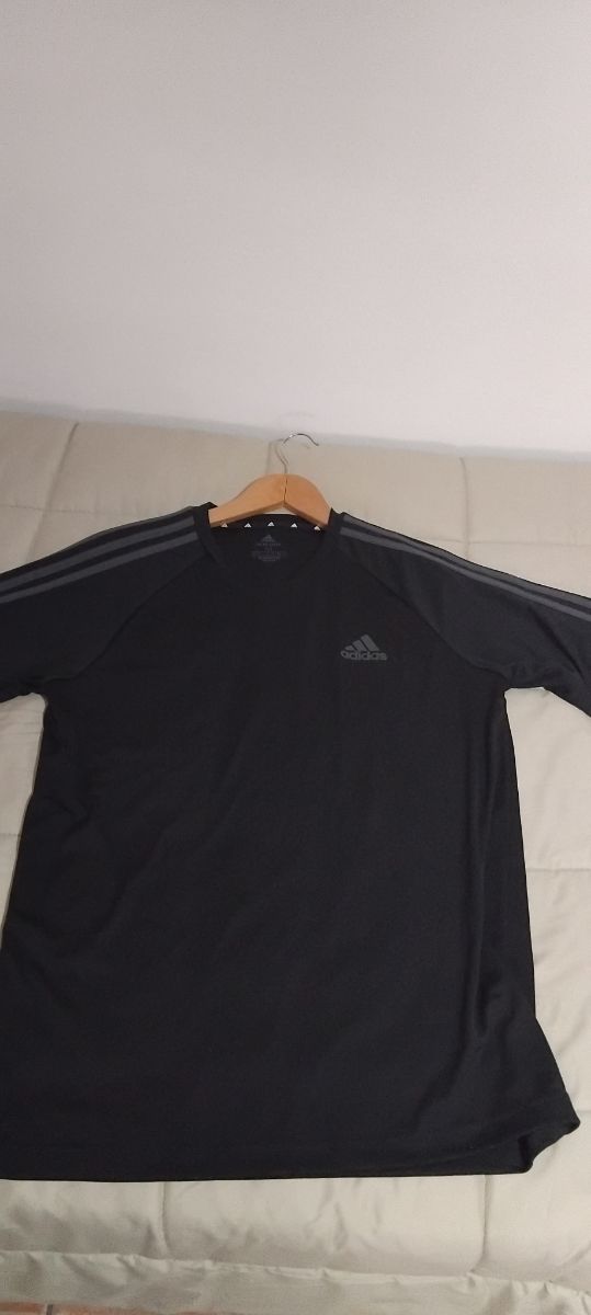 Camiseta Adidas running negra - Talla M