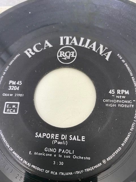 n.16 dischi vinile 45 giri anni '60 
