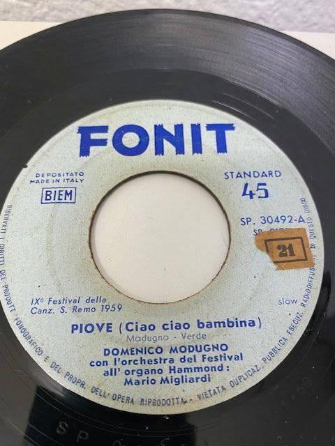 n.16 dischi vinile 45 giri anni '60 