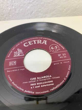 n.16 dischi vinile 45 giri anni '60 