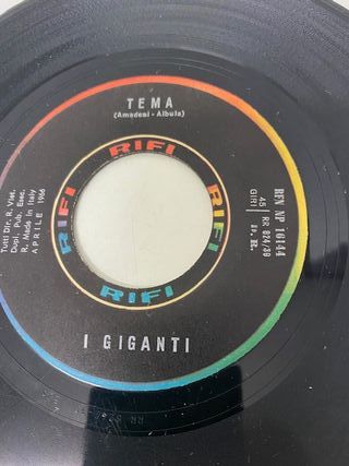 n.16 dischi vinile 45 giri anni '60 