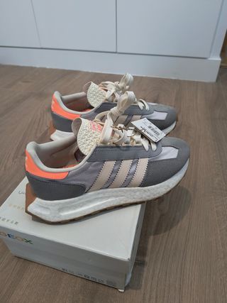 Adidas Retropy E5 - Zapatillas Beige/Gris