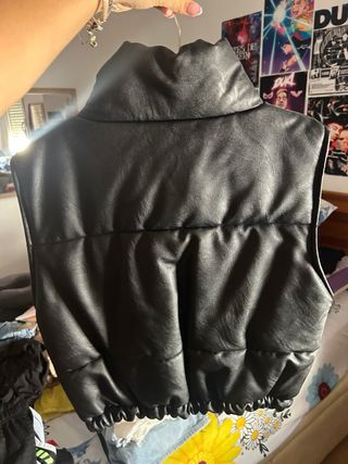 Chaleco negro piel sintética