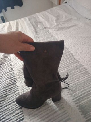 Botas altas mosqueteras grises nuevas