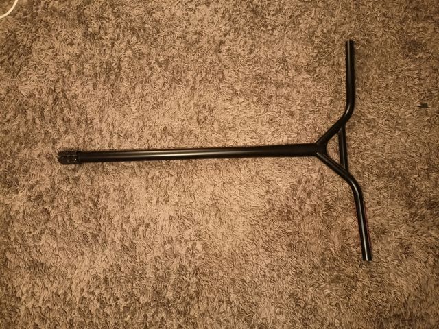 Manillar negre per patinet