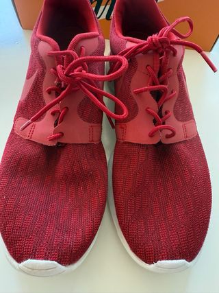 Zapatillas Nike rojas - Talla 42 hombre. 
