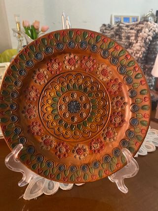 Plato antiguo terracota pintado a mano