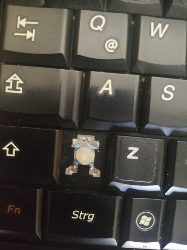 Lenovo G560 i5 • 8GB • HDD 750GB • Windows 10