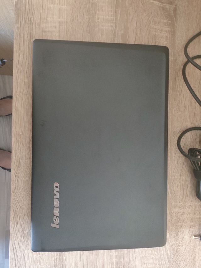Lenovo G560 i5 • 8GB • HDD 750GB • Windows 10