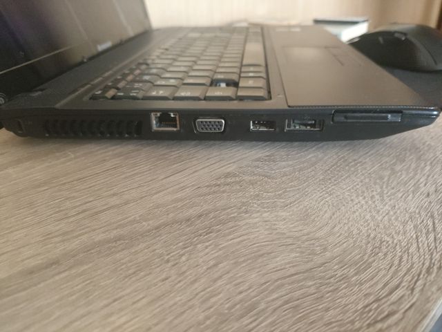 Lenovo G560 i5 • 8GB • HDD 750GB • Windows 10