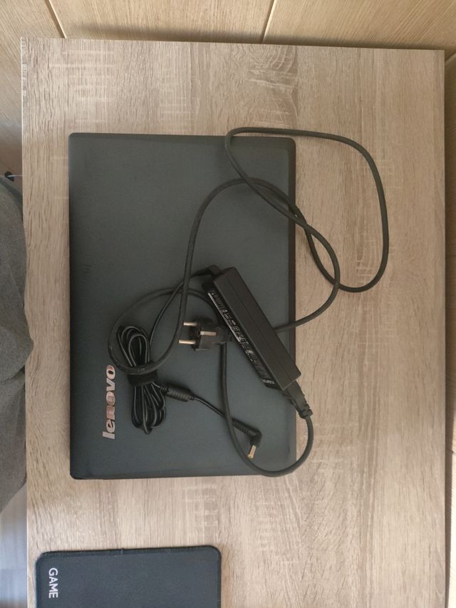 Lenovo G560 i5 • 8GB • HDD 750GB • Windows 10