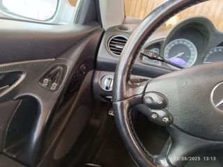Mercedes-Benz  SL 2002