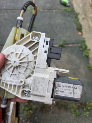 Elevalunas Trasero Izquierdo Audi A6 (2004-11)