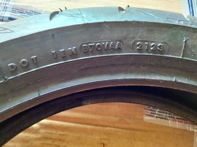 Neumático Bridgestone Battlax SC2 120/70R14