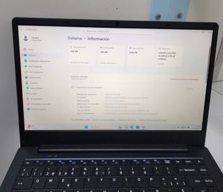 Portátil TOSHIBA Satellite Pro i3-10 256GB 8GB