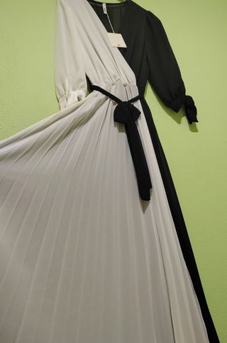 Vestido largo blanco-negro talla/ única
