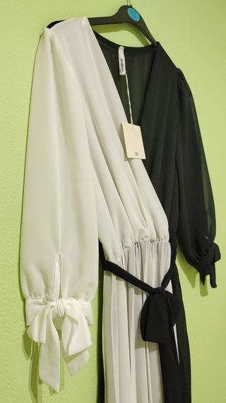 Vestido largo blanco-negro talla/ única