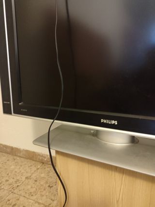 Tele plasma 40" negra y gris