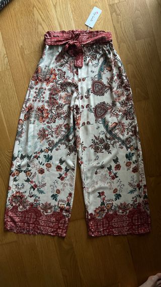 Pantalón fluido estampado beige “Algo bonito”