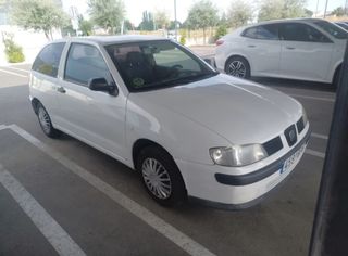 SEAT Ibiza 2002 pegatina B