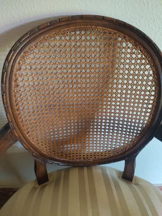 2 Sillones Isabelinos - Rattan y Madera