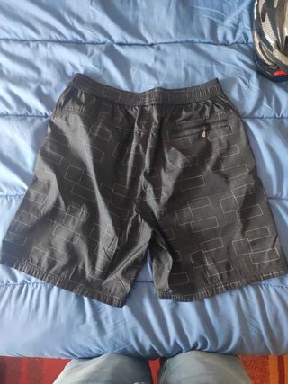 Bermuda Nike negra - Bañadores