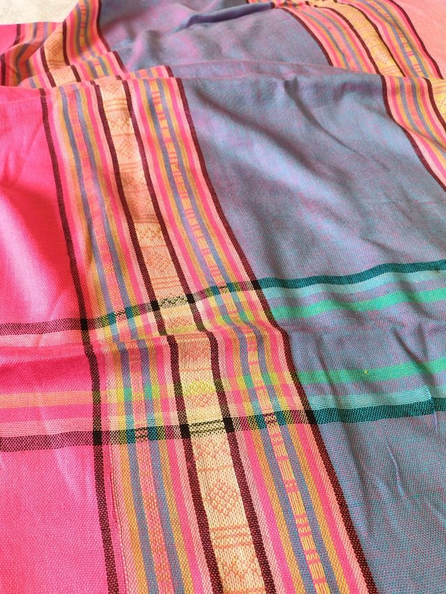 Pashmina rosa e multicolore
