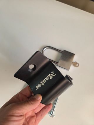 Anclaje antirrobo pared y suelo Master Lock