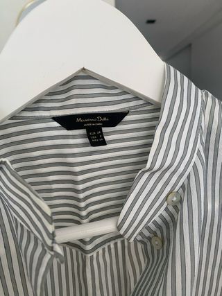 Camisas Massimo Dutti . dos sin estrenar.
