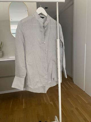 Camisas Massimo Dutti . dos sin estrenar.