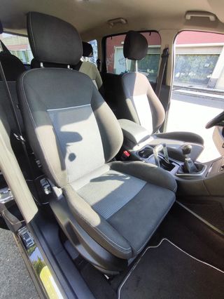 Ford S-MAX 2013