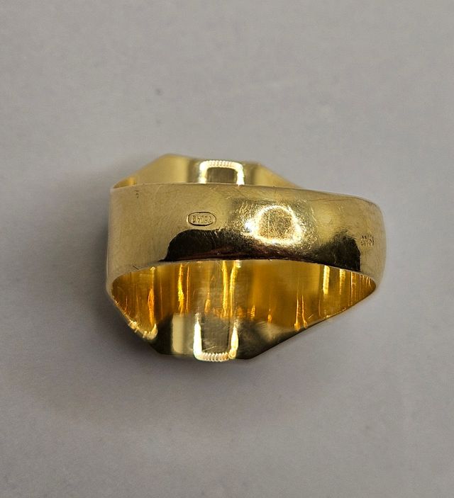 Anillo oro 18k azul 5.08gr T-23
