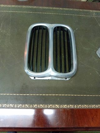 Rejilla BMW clásica