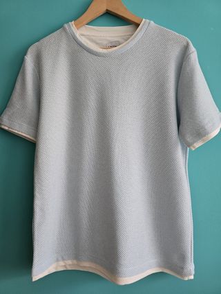CAMISETA DE HOMBRE. MARCA ZARA 