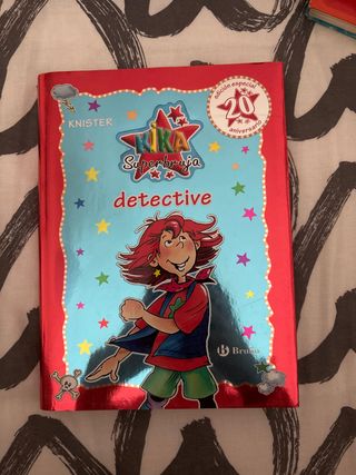 Kika Superbruja, detective (edición especial 20...