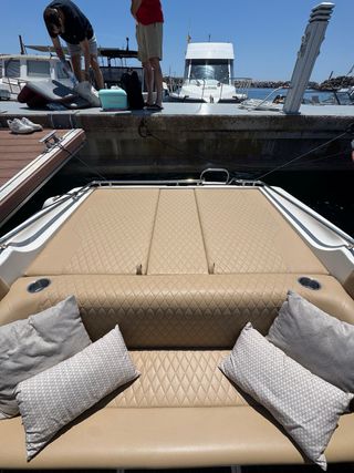 Embarcación Performance 607