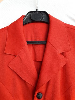 Chaqueta roja verano