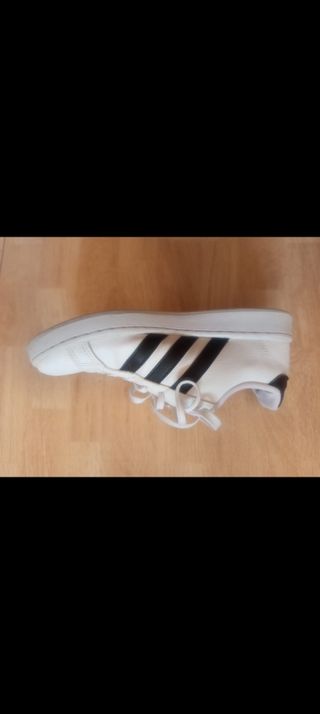 Zapatillas Adidas blancas