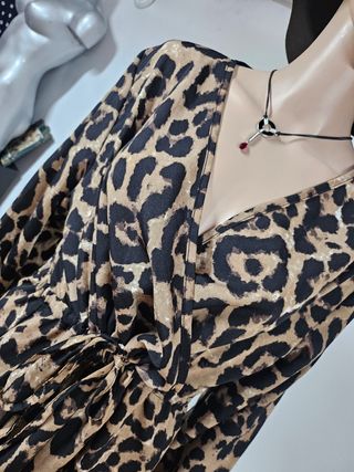 Vestido leopardo talla M