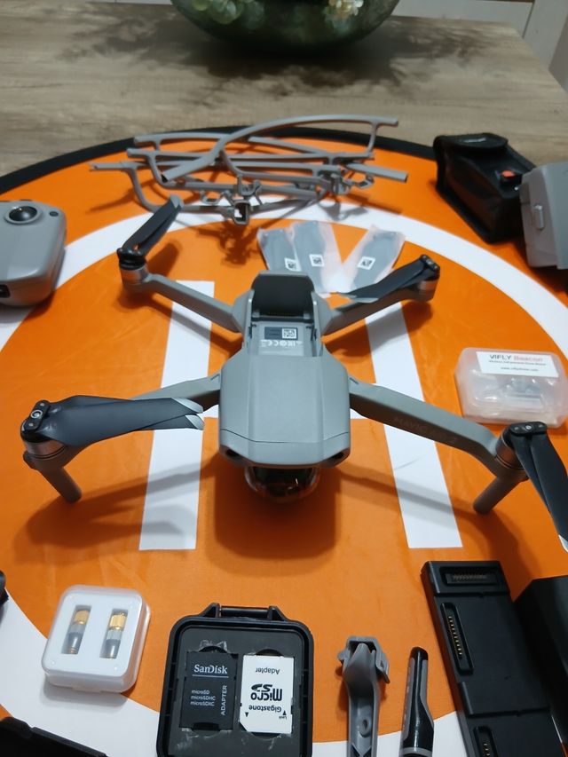 DJI Air 2 Combo - Drone