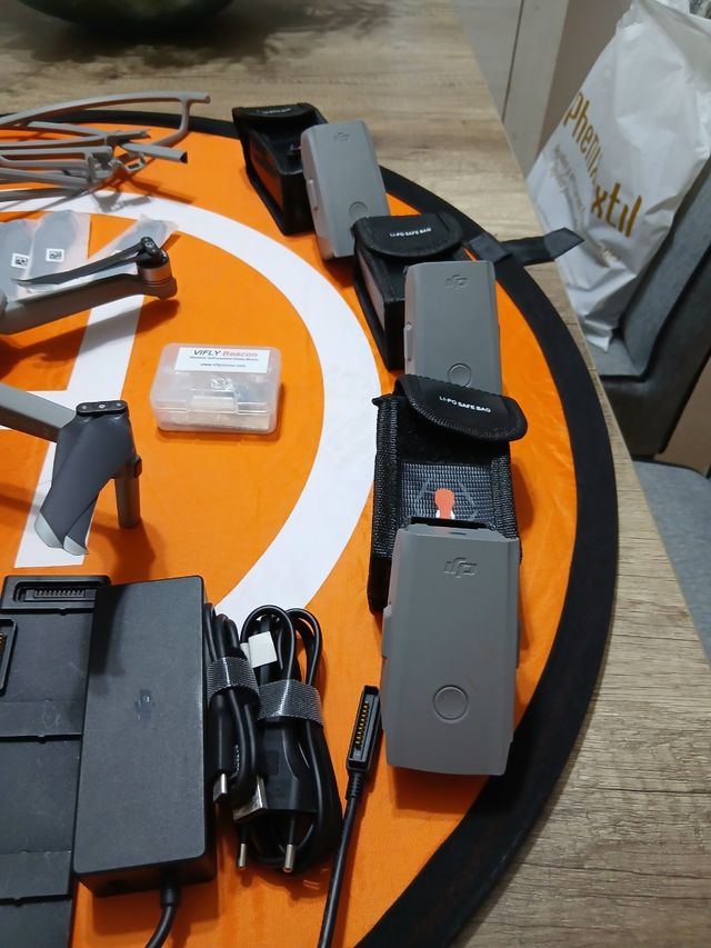 DJI Air 2 Combo - Drone