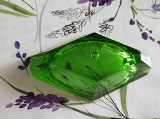 Posacenere in vetro verde