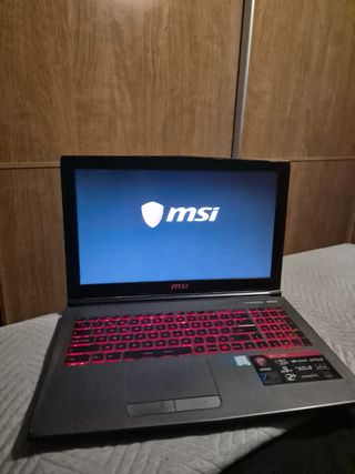 Portátil MSI GAMING i7 4ghz, 24GB RAM,GTX1050 4gb
