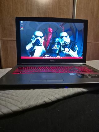Portátil MSI GAMING i7 4ghz, 24GB RAM,GTX1050 4gb
