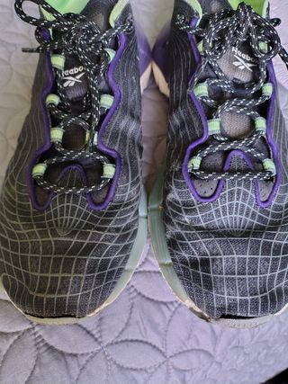 Reebok Zapatillas Running - Negras y Moradas