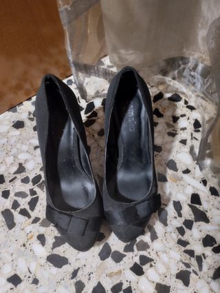 Zapatos negros tacón bajo