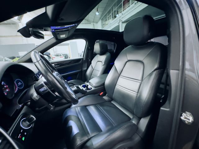 Porsche Cayenne coupe 