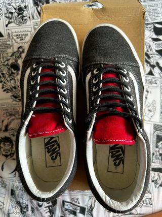 Vans Old Skool 42 - rojas y negras