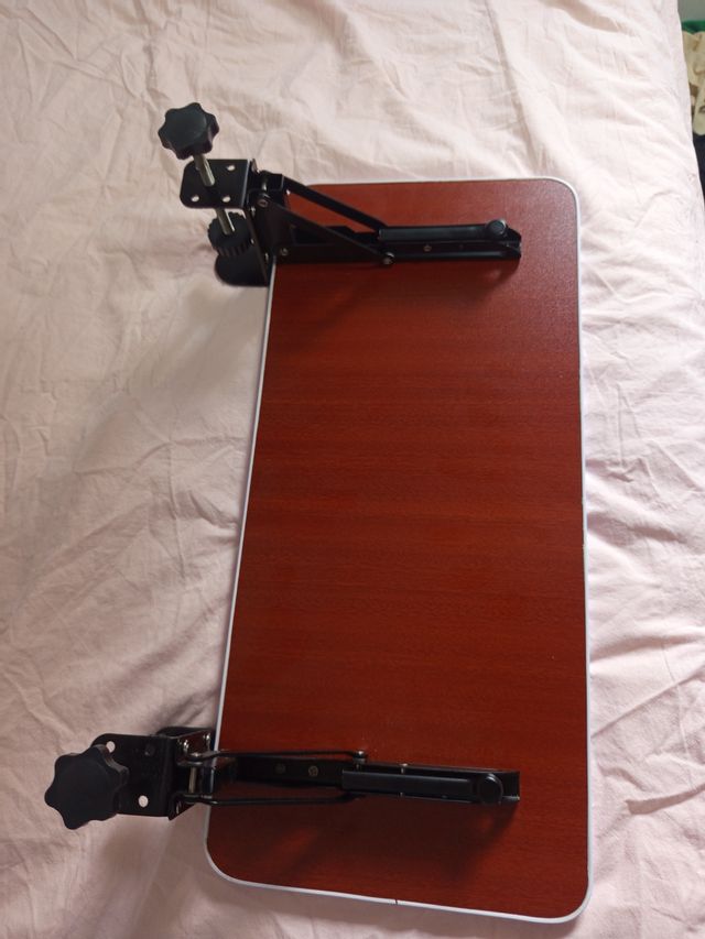 Extensor de escritorio blanco